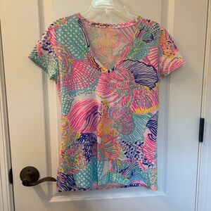 Lilly Pulitzer Abstract V-Neck Tee